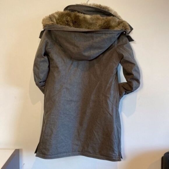 Aritzia Babaton Oskar Mid-length Goose-down Parka Jacket - Picture 9 of 9